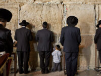 Call to Mass Prayer for Israeli Soldiers at Western Wall